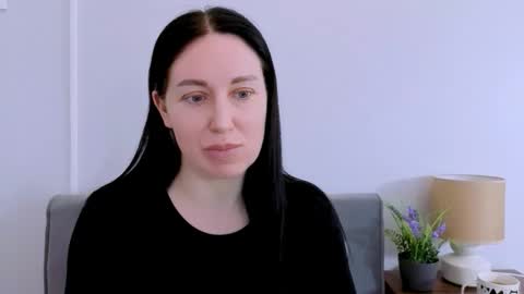 Snapshot of miaalluring chatting on April 8, 2026, 3:23 pm Mia online show from April 8, 2026, 3:23 pm