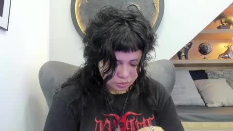 Mia online show from March 16, 2026, 12:42 pm