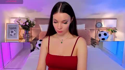 Mia online show from June 14, 2026, 7:16 pm