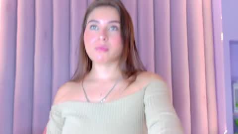 miaanderson__ online show from April 18, 2026, 11:36 am