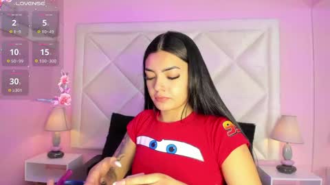 Snapshot of miaasmiith_ chatting on April 22, 2026, 11:12 am Alexandra online show from April 22, 2026, 11:12 am