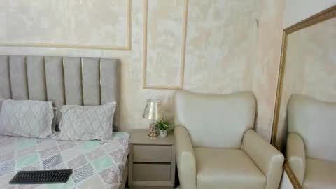 Miaasummer online show from February 4, 2026, 11:38 am