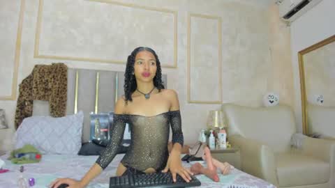 Miaasummer online show from June 19, 2026, 11:36 am