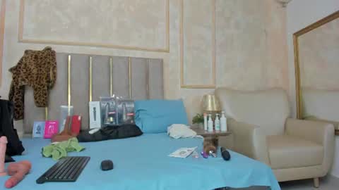 Snapshot of miaasummer chatting on June 22, 2026, 11:29 am Miaasummer online show from June 22, 2026, 11:29 am