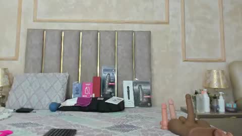 Snapshot of miaasummer chatting on July 29, 2026, 11:30 am Miaasummer online show from July 29, 2026, 11:30 am