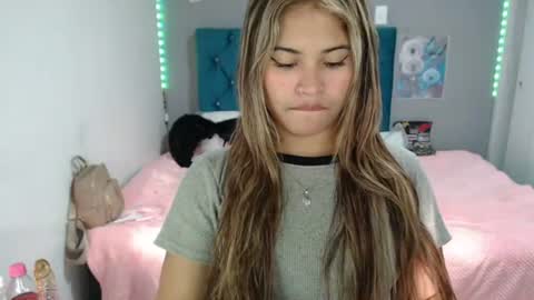 mia online show from August 3, 2026, 12:21 pm