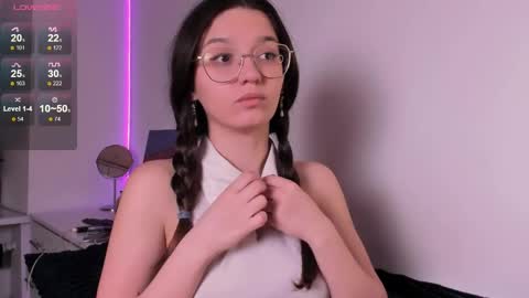 mia online show from May 6, 2026, 11:54 pm
