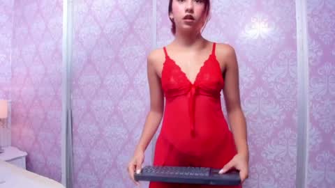 Snapshot of miabloom19 chatting on June 4, 2026, 11:11 pm Mia online show from June 4, 2026, 11:11 pm