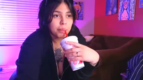Mia online show from December 10, 2024, 3:41 am