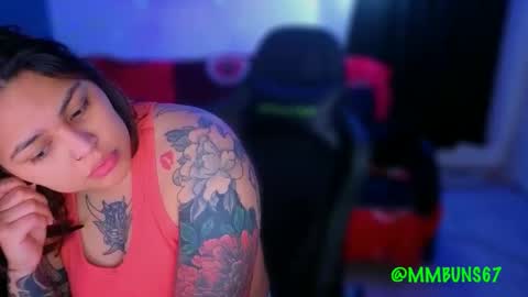 Mia online show from November 10, 2025, 1:04 am