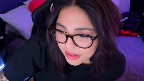 Snapshot of miacanela_xo chatting on February 24, 2026, 1:36 am Mia online show from February 24, 2026, 1:36 am