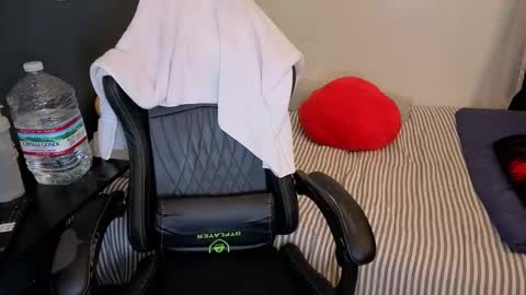 Snapshot of miacanela_xo chatting on March 21, 2026, 2:49 am Mia online show from March 21, 2026, 2:49 am