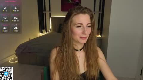 Mia online show from September 14, 2025, 7:51 am
