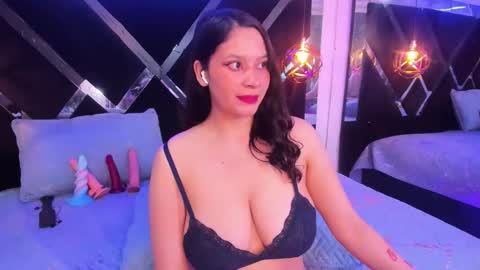 Mia online show from February 25, 2026, 1:37 am