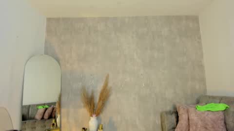 Snapshot of miacoopersx chatting on January 21, 2025, 12:29 pm miacooper online show from January 21, 2025, 12:29 pm