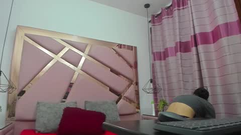 MiaCours online show from January 11, 2026, 2:44 pm