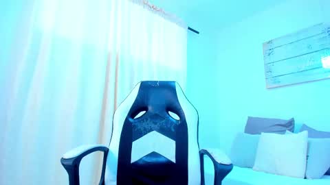 Snapshot of miadiamondd chatting on February 8, 2025, 7:49 pm miadiamondd online show from February 8, 2025, 7:49 pm