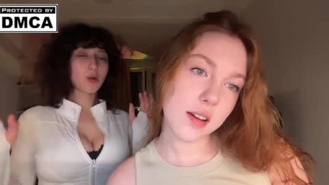Mia online show from May 18, 2026, 11:10 pm