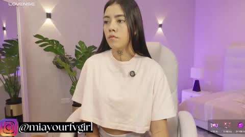 Mia Gomez online show from September 9, 2025, 12:37 pm