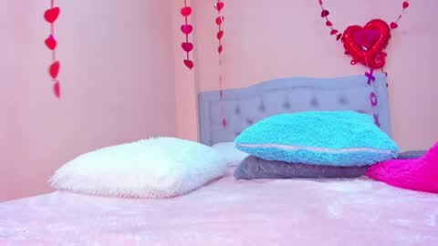 Miah  online show from February 16, 2025, 8:11 pm