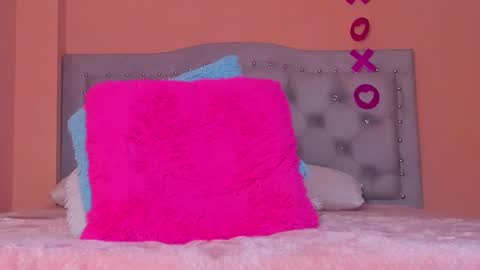 Miah  online show from February 19, 2025, 2:33 am