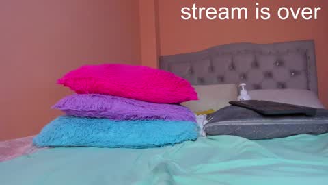 Miah  online show from March 9, 2025, 2:07 am