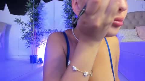 miahartx online show from June 25, 2026, 5:34 am