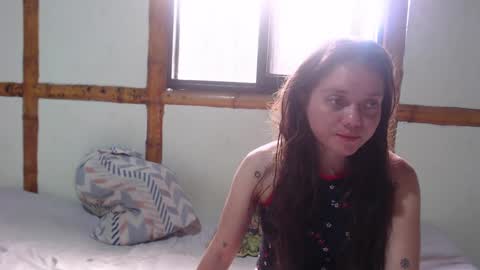 Mia  Sam online show from September 11, 2025, 4:40 pm