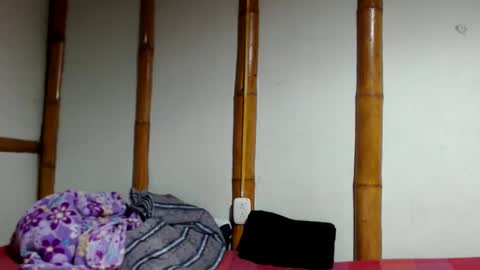 Snapshot of miahells chatting on March 23, 2026, 5:22 am Mia Sam online show from March 23, 2026, 5:22 am