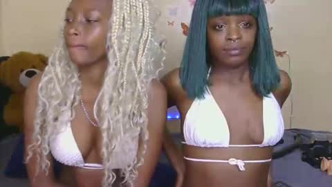 Snapshot of miahgorgeousy chatting on March 21, 2026, 9:03 am miahgorgeousy online show from March 21, 2026, 9:03 am