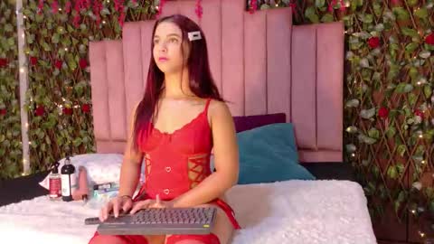 Mia online show from January 7, 2026, 3:14 pm