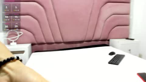 Snapshot of miajhonsonx chatting on October 6, 2025, 12:24 pm miajhonsonx online show from October 6, 2025, 12:24 pm