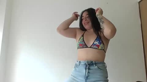 miakimky online show from October 9, 2025, 5:33 pm