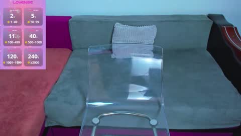 Mia Kittyy online show from October 19, 2025, 5:57 pm