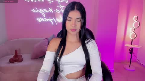 Call me Mia  online show from April 23, 2026, 7:38 pm