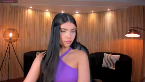 Call me Mia  online show from May 2, 2026, 7:19 pm