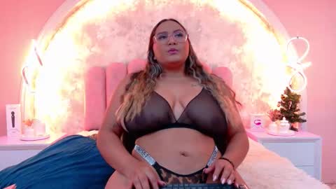 Snapshot of mialaurents chatting on December 20, 2025, 4:19 am Mia online show from December 20, 2025, 4:19 am