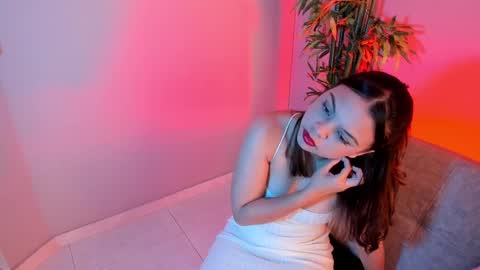 Snapshot of mialuxx chatting on March 3, 2025, 7:06 pm Mia online show from March 3, 2025, 7:06 pm