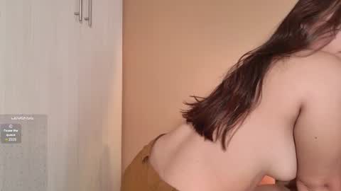 Mia online show from June 19, 2026, 1:59 pm