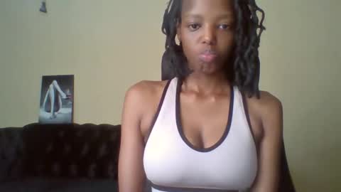 Muffin online show from April 30, 2026, 9:30 pm