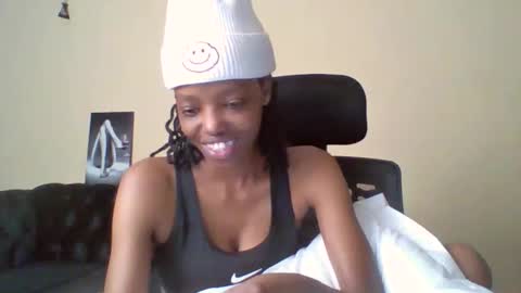 Muffin online show from May 6, 2026, 11:26 am