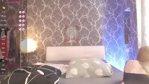 Mia online show from July 11, 2026, 12:30 pm