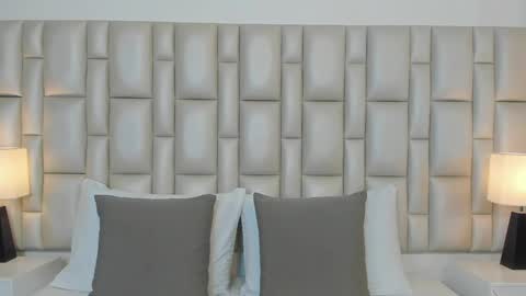 miamillers1 online show from October 24, 2025, 11:28 am