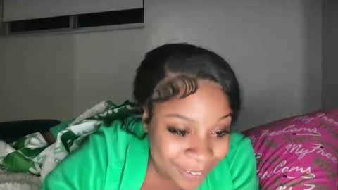 Snapshot of miamiworld chatting on February 25, 2026, 8:02 am MiamiWorld online show from February 25, 2026, 8:02 am