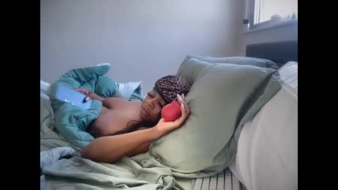 Snapshot of miamiworld chatting on March 24, 2026, 7:41 pm MiamiWorld online show from March 24, 2026, 7:41 pm