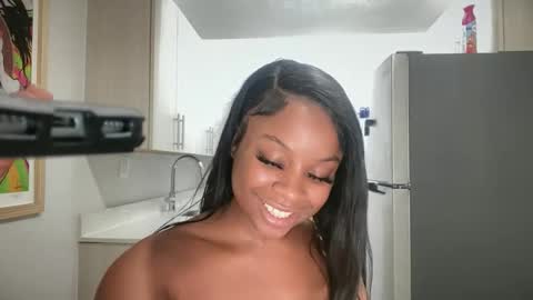 Snapshot of miamiworld chatting on March 29, 2026, 1:27 am MiamiWorld online show from March 29, 2026, 1:27 am