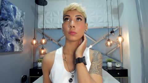 Mia Morgann online show from January 16, 2025, 12:09 pm