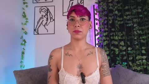Snapshot of miamorgann chatting on February 24, 2026, 1:42 pm Mia Morgann online show from February 24, 2026, 1:42 pm