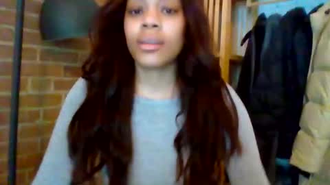 MiaMuffn online show from February 13, 2026, 1:51 pm