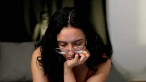 MIAPORTMANN online show from June 3, 2026, 2:33 pm